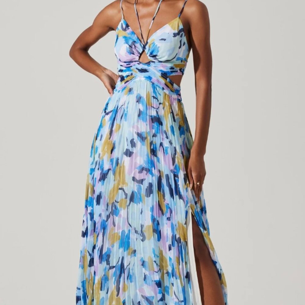 ASTR The Label Dress- Great Wedding Guest Dress